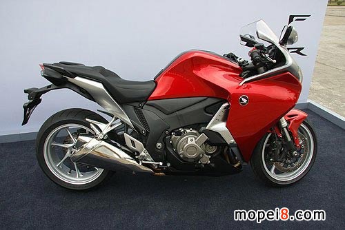 本田摩托車雙離合變速器DCT款VFR1200F摩托車