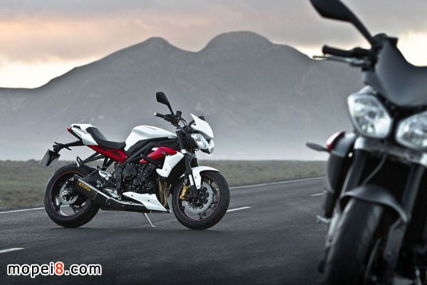 Triumph Street Triple摩托車