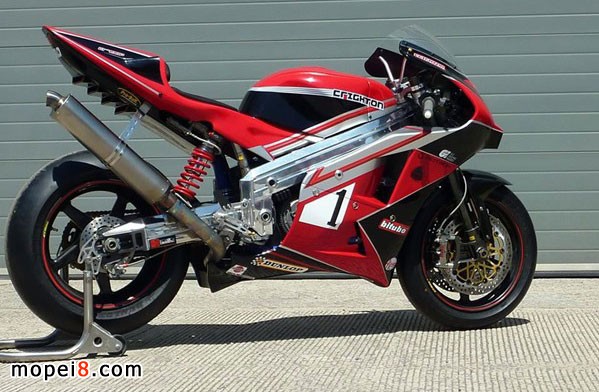 克賴頓的CR700P雙轉(zhuǎn)子發(fā)動(dòng)機(jī)的賽車