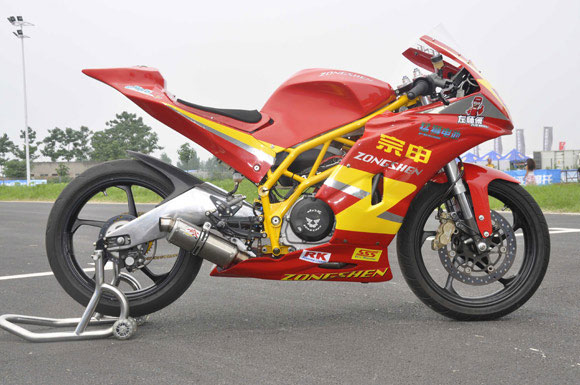 宗申RC250R 全新自主開發的專業公路跑車