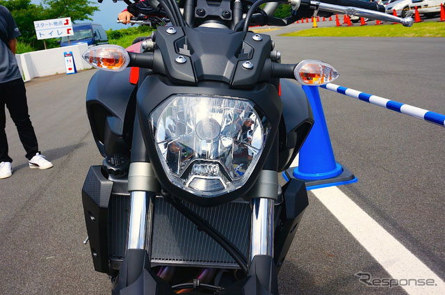 雅馬哈新型運動型摩托車MT-07