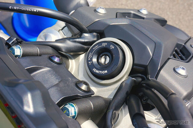 雅馬哈新型運動型摩托車MT-07