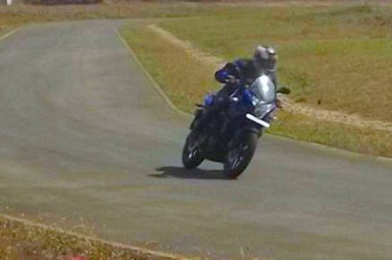 印度Bajaj(巴賈杰)運(yùn)動(dòng)ADV款摩托車圖片爆出