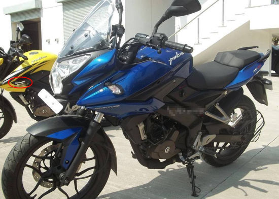 印度Bajaj(巴賈杰)運(yùn)動(dòng)ADV款摩托車圖片爆出