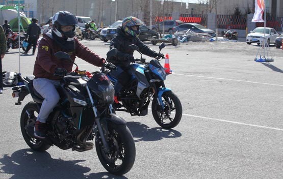 北京旗利試駕大會(huì) 本田CBR300R摩托車試駕