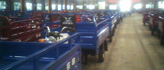 三輪摩托車(chē)車(chē)廂長(zhǎng)度加長(zhǎng)版