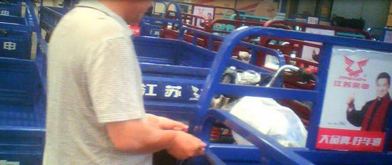 三輪摩托車(chē)車(chē)廂長(zhǎng)度加長(zhǎng)版