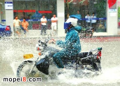 摩托車涉水易引發故障