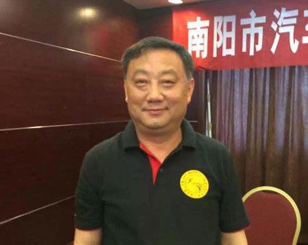 南陽市汽車摩托車運動協會會長劉蓓