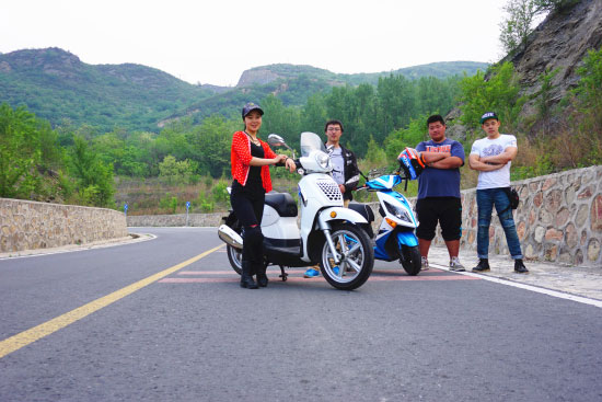 阿普利亞Scarabeo圣甲蟲摩托車試駕